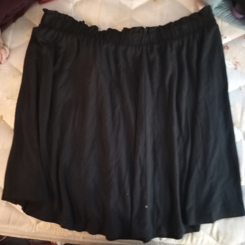 Black skirt